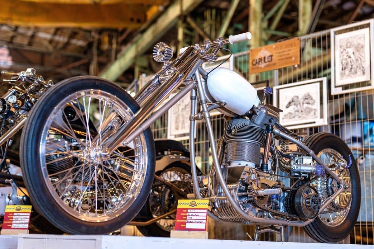 , Moto, BikeBound — Aujourd’hui sur BikeBound.com : BACK IN BLACK : Harley Pan…