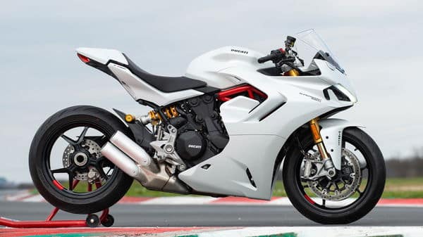 , Moto : Deal du jour: Obtenez 2 396 £ sur ce tout nouveau Ducati Supersport 950 S