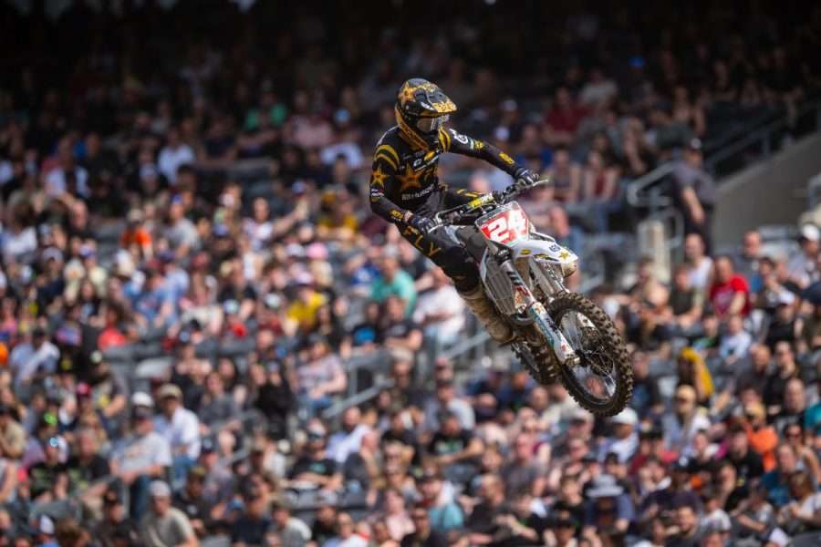 , Moto; Chase Sexton prend une victoire géante à East Rutherford Supercross