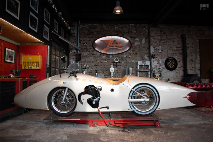 Custom Art Deco Royal Enfield Shotgun 650 par Kingston Custom