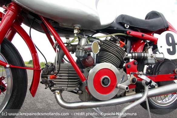 Le V-Twin Guzzi se démarque par son incroyable angle de 120°