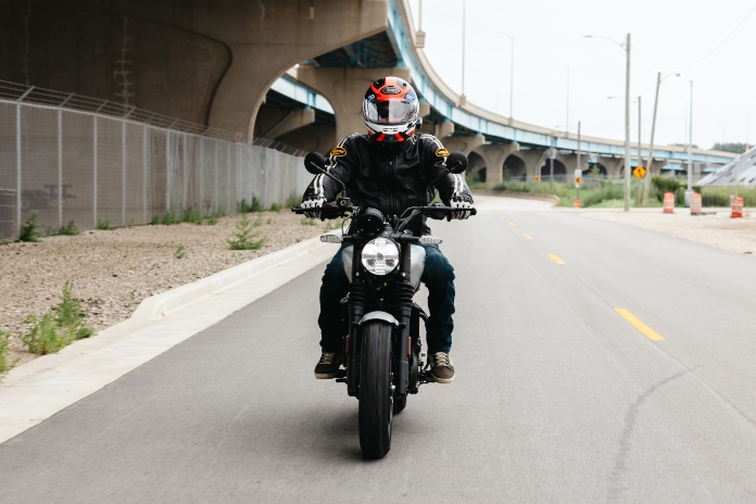 2025 Royal Enfield Guerrilla 450 Review