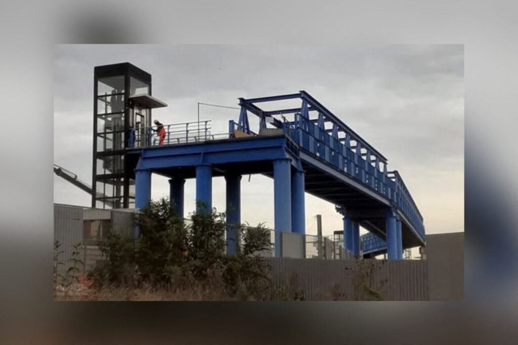 , Clamart ; SNCF. Les ascenseurs démontés après des années de travaux, la gare de Clamart devient inaccessible aux PMR