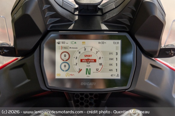 L'instrumentation de la Ducati Multistrada V2