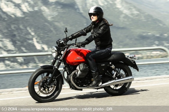 Essai Moto Guzzi V7 Stone